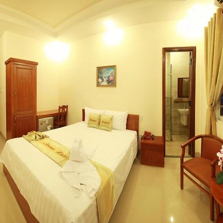 Arora Hotel Danang Exterior photo